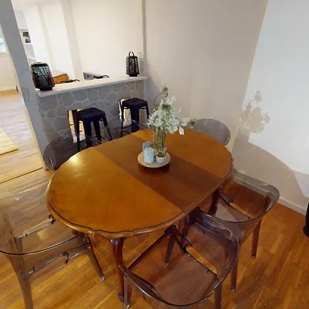 F5 - Rue Dauphine Appartement